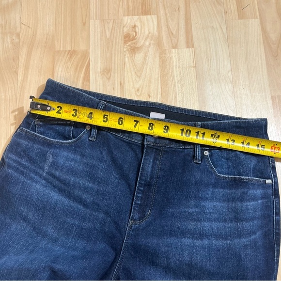 Chicos Womens Dark Wash Elastic Band Distressed Skinny Jeans Size 1/8 - Picture 4 of 8